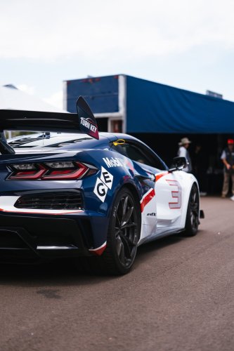 Chevrolet, Chevrolet Corvette, How the Chevrolet Corvette ZR1X Broke the Pikes Peak Production Car Record