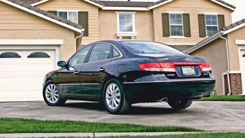 2006 Toyota Avalon vs. Hyundai Azera vs. Volkswagen Passat Comparison Test