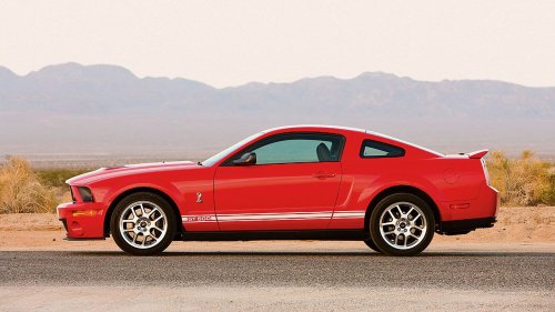 2008 Dodge Challenger SRT8 vs. Ford Shelby GT500 Comparison Test