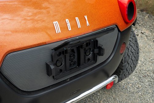 We’re the First to Drive Meyers Manx’s Groovey Vintage-Styled EV Buggy