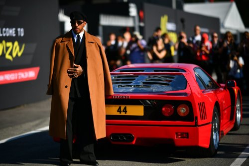 Ferrari, Ferrari F40, Lewis Hamilton Makes an Iconic Arrival at Monza in His Ferrari F40