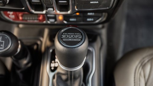2026 Jeep Wrangler 392 Commando First Test: A Riotous, Supercharged Salute to the Troops