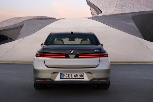 BMW, 2027 BMW 7-Series Fixes Its Grille, Doubles Down on Bold Looks