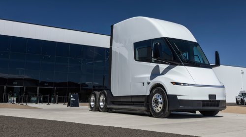 Tesla, SEAT, 2027 Tesla Semi First Drive: We Get Seat Time in Tesla’s 500-Mile Electric Big Rig 