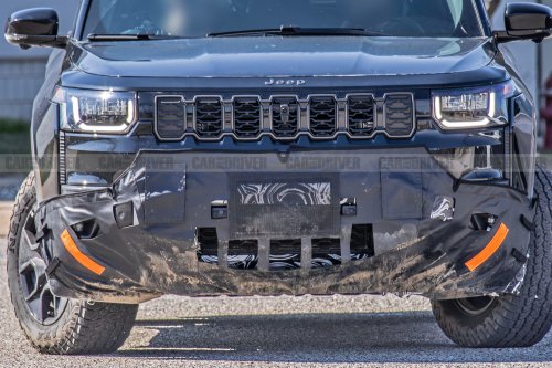 New Jeep Cherokee Trailhawk Spied Testing with All-Terrain Tires