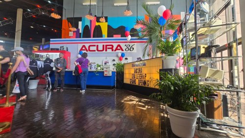 Acura, Acura Recreated an Awesome '80s Dealership for Its 40th Birthday