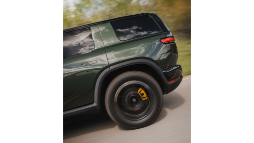 Rivian, What’s the Difference Between the Rivian R2 and Rivian R3?