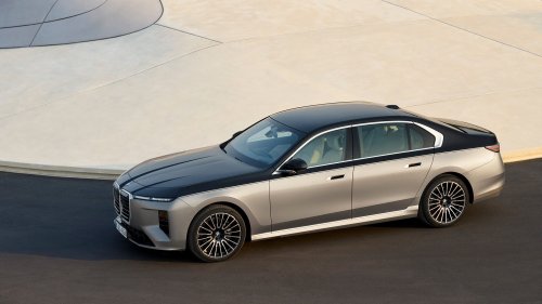 This Is the 2027 BMW 7 Series: Even More Screens, New Tech, and the Same Presence