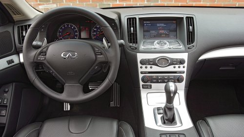 2008 Infiniti G37 vs. 2007 BMW 335i Comparison Test