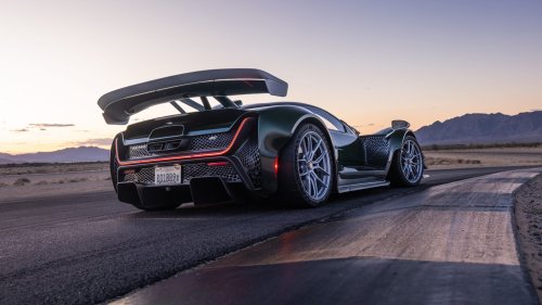 Goin’ Nuclear: We Tested the 1,250-HP, $2.4-Million 2026 Czinger 21C and Set a Record