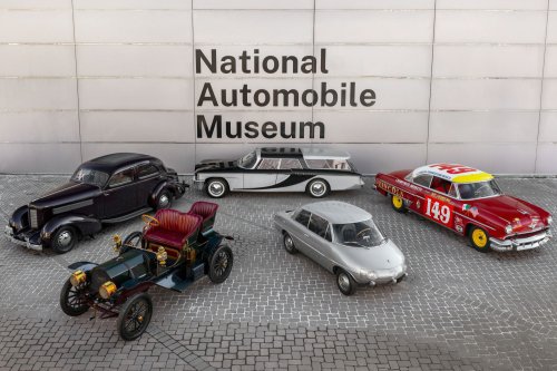 Lincoln, Lincoln That Raced the Carrera Panamericana Is up for Auction