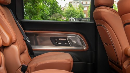2028 Mercedes-Benz VLE Interior Review: Everyone Flies First Class