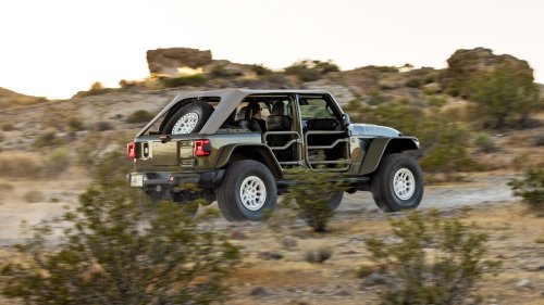 2026 Jeep Wrangler 392 Commando First Test: A Riotous, Supercharged Salute to the Troops