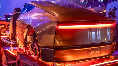 Tesla Cybercab First Look: No Steering Wheel! No Brake Pedal! No Problem?