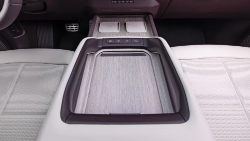 2027 Kia Telluride Hybrid First Test: Quicker, Heavier, and Slightly Confused