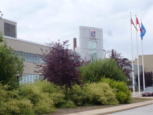 GM, GM Makes a Huge Investment to Produce V-8 Engines in Canada