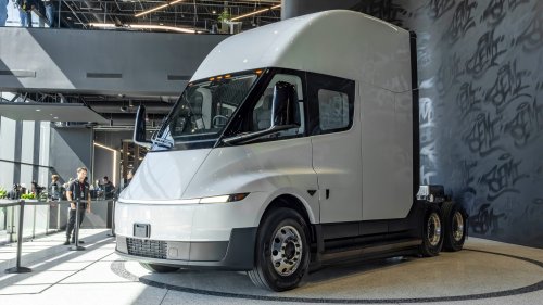 2027 Tesla Semi First Drive: We Get Seat Time in Tesla’s 500-Mile Electric Big Rig 