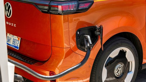 2025 Volkswagen ID Buzz Long-Term Test Arrival: Range, Charging, and Real-World Review