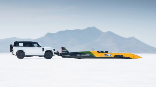 Land Rover Defender Octa Launched World’s Fastest Hydrogen-Powered Car on Its 406-MPH Record Run