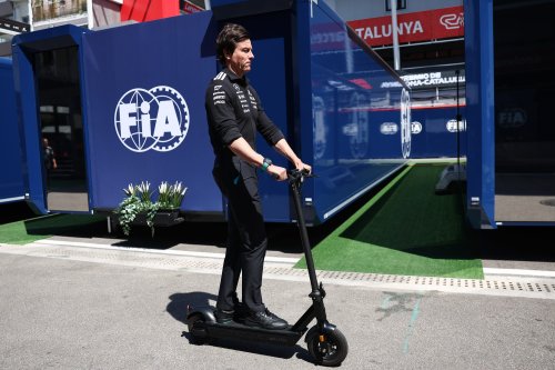 Mercedes, How Lewis Hamilton Has Given Toto Wolff and Mercedes F1 a Headache