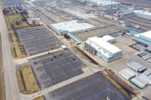 Jeep, Jeep Cherokee, Idled Jeep Cherokee Plant Will Restart Later Than Expected