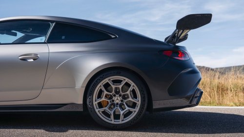 Mercedes-AMG CLE 646 Spezialanfertigung First Look: A 637-HP, Rear-Drive Track Weapon