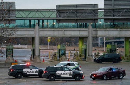 Congressional Bill Would Ban Chinese Connected Cars from Entering U.S. Via Canada, Mexico