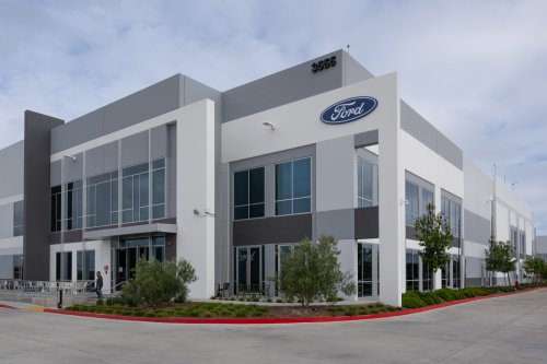 Ford, Inside Ford's Skunkworks Lab Engineering the Affordable EV Pickup Truck