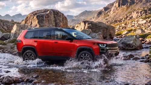 2027 Jeep Cherokee Trailhawk First Look: Back With More Off-Road Capability
