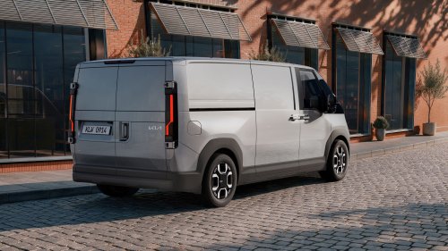 Kia, Kia Aims to Expand Its Commercial Van Conquest with the PV7 EV