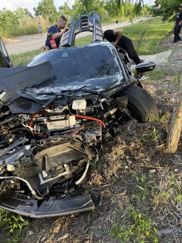 Lamborghini Revuelto, Aventador Crash in Texas Leaves 1 Supercar Burned to a Crisp