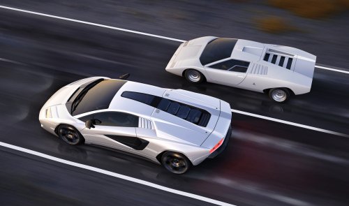 Lamborghini Isn't Following in Ferrari's Manual Transmission Path, Exec Says