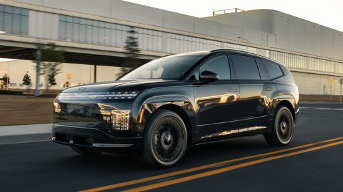 Hyundai, 2027 Hyundai Ioniq 9 Black Ink First Look: None More Black