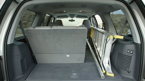 2004 Dodge Durango vs. Chevy Tahoe, Toyota Sequoia, Ford Expedition, and Nissan Pathfinder Armada Comparison Test