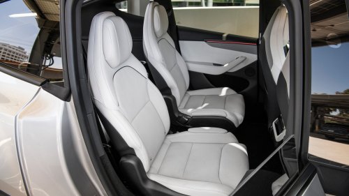 Tesla, Tesla Model Y, 2027 Tesla Model Y L In-Depth Review: Tesla’s Best-Seller Gets Longer and Slicker