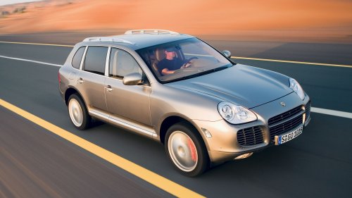2006 Porsche Cayenne Turbo S First Drive: Dubai Desert Off-Road Review