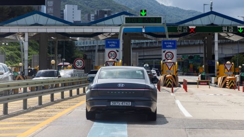 Hyundai Pleos Infotainment System Tested: A New Automotive Standard?