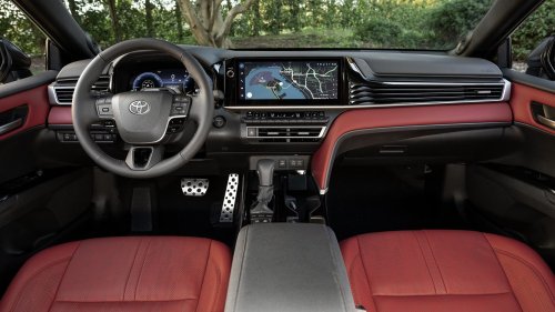 Toyota, Toyota Camry, 2026 Toyota Camry Pricing and MPG: Which Trim Offers the Best Value?