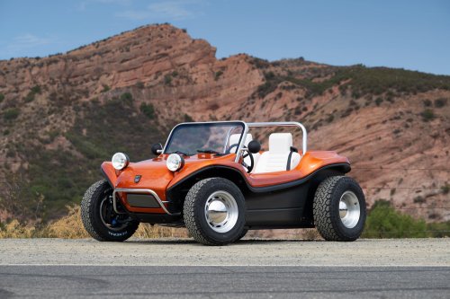 We’re the First to Drive Meyers Manx’s Groovey Vintage-Styled EV Buggy