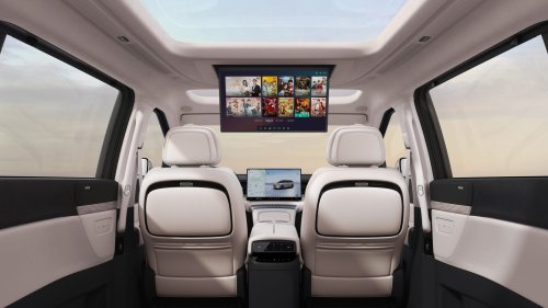 XPeng X9 First Drive: Can It Beat the Mercedes-Benz VLE?