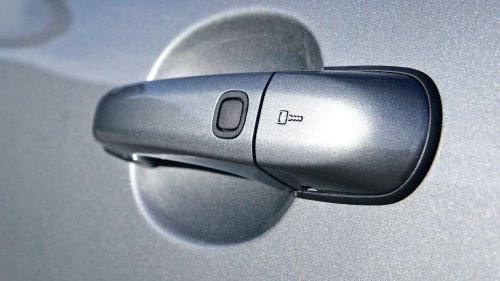 2007 Jaguar XK First Test: Aston Martin Style for Less
