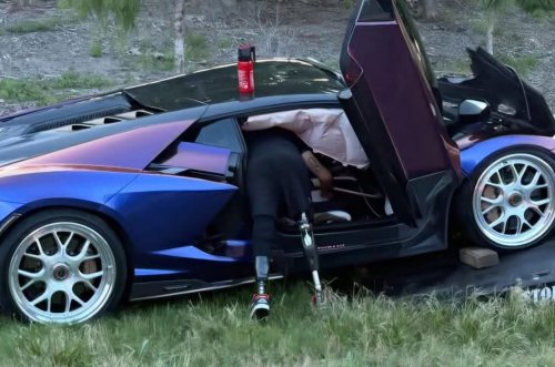Lamborghini, SuperCar, Lamborghini Revuelto, Aventador Crash in Texas Leaves 1 Supercar Burned to a Crisp