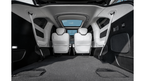 XPeng X9 First Drive: Can It Beat the Mercedes-Benz VLE?