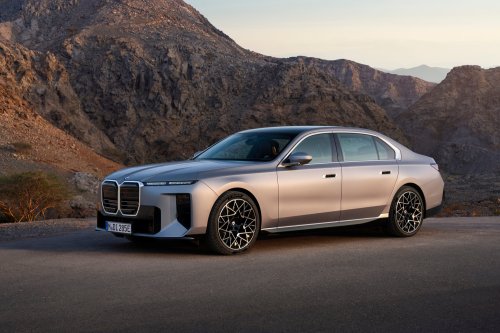 2027 BMW i7 Is a Dream Chariot for Upper-Crust Technophiles