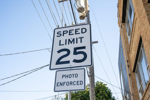 New York Governor Hochul to Sign Speed-Limiting Devices for 'Super Speeders' Into Law
