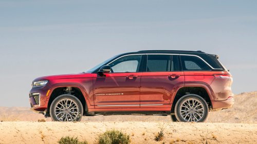 Jeep Recalls 419,000 Grand Cherokee SUVs Over Airbag Module Issue