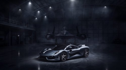 Hennessey, The Hennessey Blackbird Goes Old School with a Six-Speed Manual