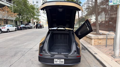 A Software Glitch Took Down Our Tesla Cybercab Robotaxi Ride
