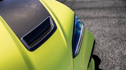 Lamborghini, 2027 Lamborghini Urus SE Performante First Look: Lighter and Now With 801 HP