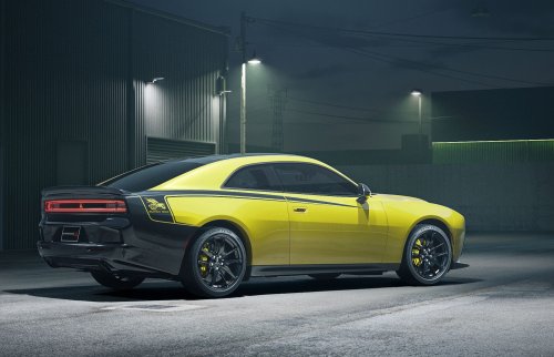2027 Dodge Charger Super Bee Dials the Sixpack Up to 600 Horsepower